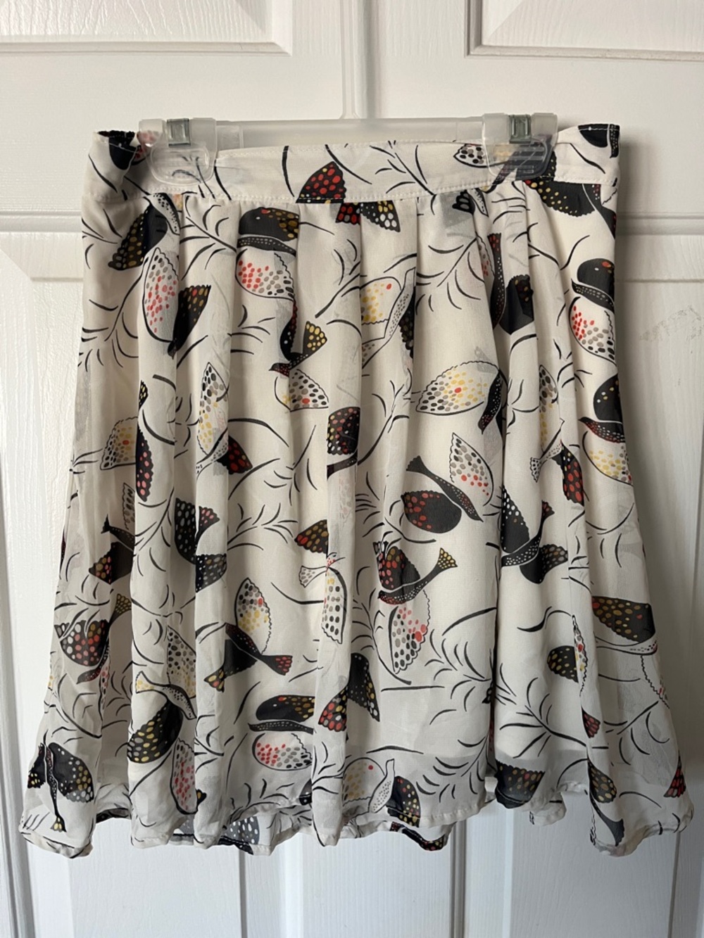 Pleated Bird-Print Cream Skirt